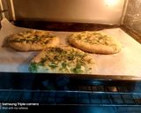 A picture of step 4 of Garlic cheese kulcha.