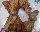 A picture of step 4 of SpiCy chkN LeG with healtHy Salad🥗.