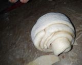 A picture of step 3 of Lachha Paratha.