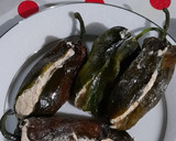 Foto del paso 4 de la receta: Chile relleno hojaldrado