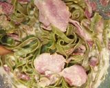 Foto langkah ke 2 dari resep Basil Carbonara without creme.