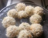 A picture of step 11 of Chicken rice meatballs.