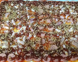 Foto del paso 4 de la receta: Pizza barbacoa con salchichas