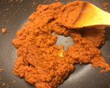 A picture of step 5 of Mushroom Matar.