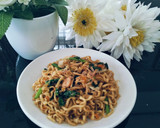 Foto langkah ke 6 dari resep Mie Goreng Prasmanan.