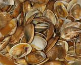Foto del paso 4 de la receta: Chirlas o almejas en salsa