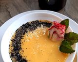 A picture of step 2 of Mango ginger turmeric smoothie.