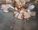 A picture of step 4 of Soyachunks masala.