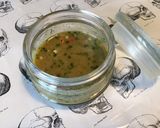 Une image de l'étape 8 de Sauce salade pimentée aux cornichons,moutarde et herbes aromatiques.