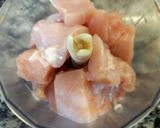 Foto del paso 2 de la receta: Nuggets de Pollo y Verdeo Caseros con Ensalada