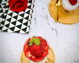 A picture of step 3 of Strawberry dessert.