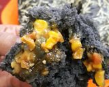 Foto langkah ke 6 dari resep Roti Sobek Hitam Isi Sosis.