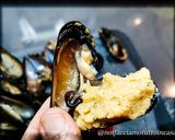 Foto del passaggio 4 della ricetta Cozze Ripiene al Sugo - Senza Glutine -