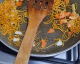 Foto del paso 6 de la receta: Caldo de frijol con fideos y huevo