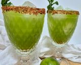 Foto del paso 5 de la receta: Zumo refrescante de pepino, hierbabuena, lima y Tajín
