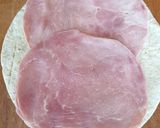 Une image de l'étape 1 de Pizza 🍕 wrap fourrée au fromage jambon 😋.