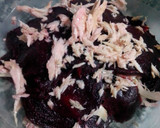 Foto del paso 3 de la receta: Ensalada de remolacha y melva