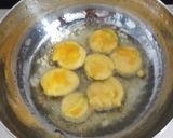 A picture of step 3 of Ridge gourd fritters.