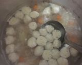 Foto langkah ke 4 dari resep Sup pokchoy bakso.