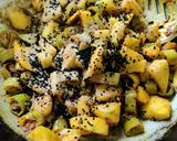 A picture of step 3 of Mango chilli pickle.