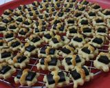 Foto langkah ke 8 dari resep Chocolate Stick Cookies.