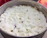 A picture of step 2 of Ice Cream Cake.