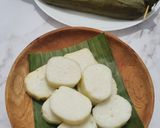 Foto langkah ke 6 dari resep Lontong Rice Cooker Bungkus Daun Pisang.