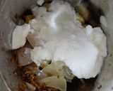 A picture of step 2 of Paneer in white gravy.