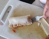 Foto langkah ke 3 dari resep Roti Sosis dengan Pastry Sheets.