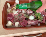 Foto del paso 4 de la receta: Costillas al horno con cerveza