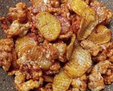 Foto langkah ke 4 dari resep Chicken Potato Chachacha.