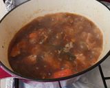 Foto del paso 1 de la receta: Patatas con carne al toro guisada