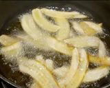 A picture of step 2 of Raw banana chips.