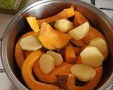 Foto del passaggio 1 della ricetta Gnocchi di zucca e patate