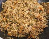 A picture of step 1 of Chicken spring roll.