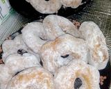 Foto langkah ke 6 dari resep Donat anti gagal.