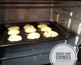 Foto langkah ke 5 dari resep Choco Chip Cookies.