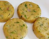 A picture of step 3 of Crispy Aloo Tikki.
