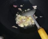 Foto langkah ke 2 dari resep Tumis pokcoy mix jamur tiram.