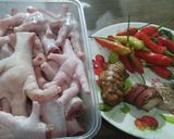 Foto langkah ke 1 dari resep Lempah Kuning Ceker.