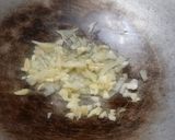 Foto langkah ke 2 dari resep Risol Ayam Sayur.