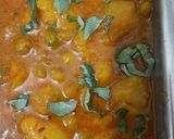 आलू मटर की सब्जी (Aloo matar ki sabzi recipe in hindi) रेसिपी चरण 3 फोटो
