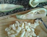 Foto del paso 2 de la receta: Zuchinni relleno con vegetales (100% vegetariano)