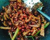Foto langkah ke 2 dari resep Tempe Teri Kacang Pedas Garing ala Kiena.