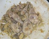 Foto del paso 4 de la receta: Pollo en salsa de champiñones