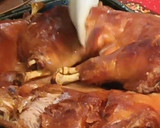 Foto del paso 7 de la receta: Cochinillo asado al horno