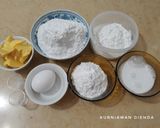 Foto langkah ke 1 dari resep Kue Kecipir / kue akar kelapa Tanpa cetakan.