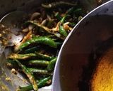 लहसुन मिर्च का अचार (lehsun mirch ka achar recipe in Hindi) रेसिपी चरण 4 फोटो