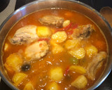 Foto del paso 4 de la receta: Pollo con papas compuestas