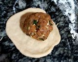 A picture of step 4 of Kheema naan.